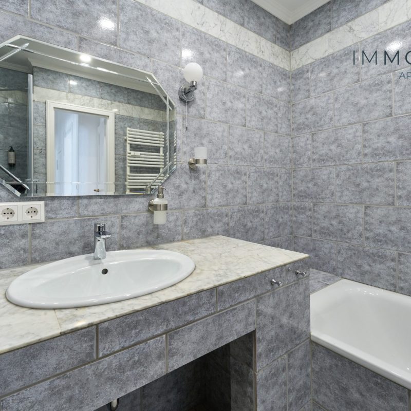 Badezimmer WE05_Foto 1-2